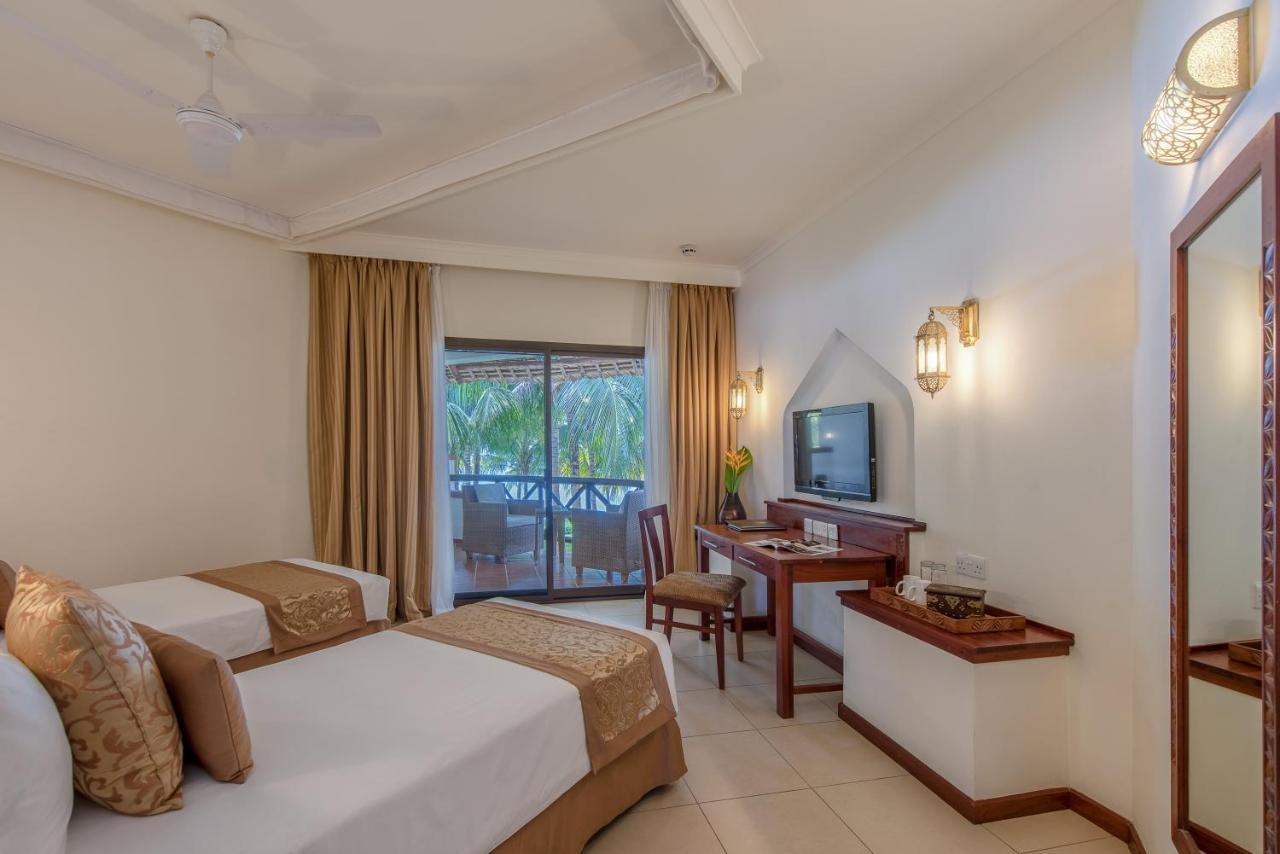 Sea Cliff Resort & Spa Zanzibar Bagian luar foto