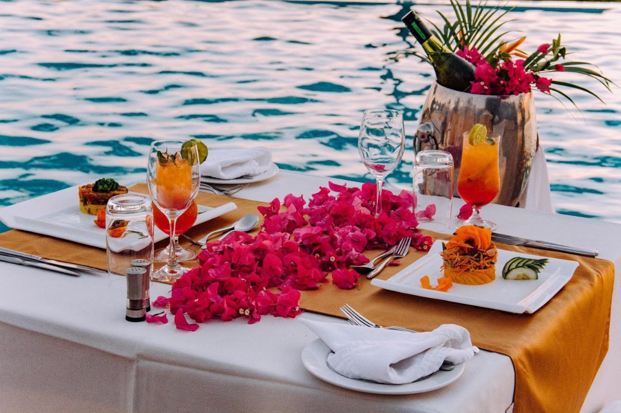 Sea Cliff Resort & Spa Zanzibar Bagian luar foto