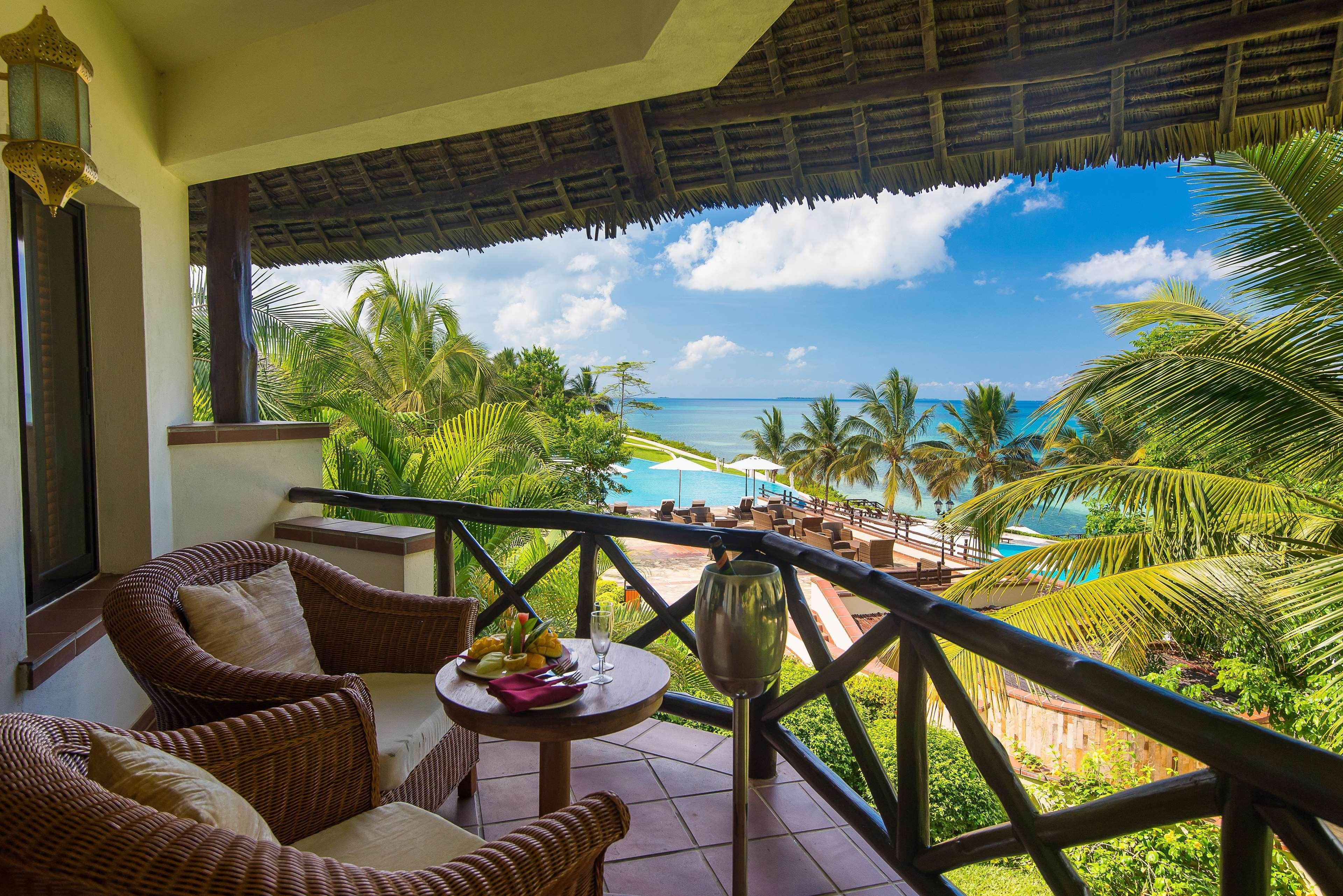 Sea Cliff Resort & Spa Zanzibar Bagian luar foto