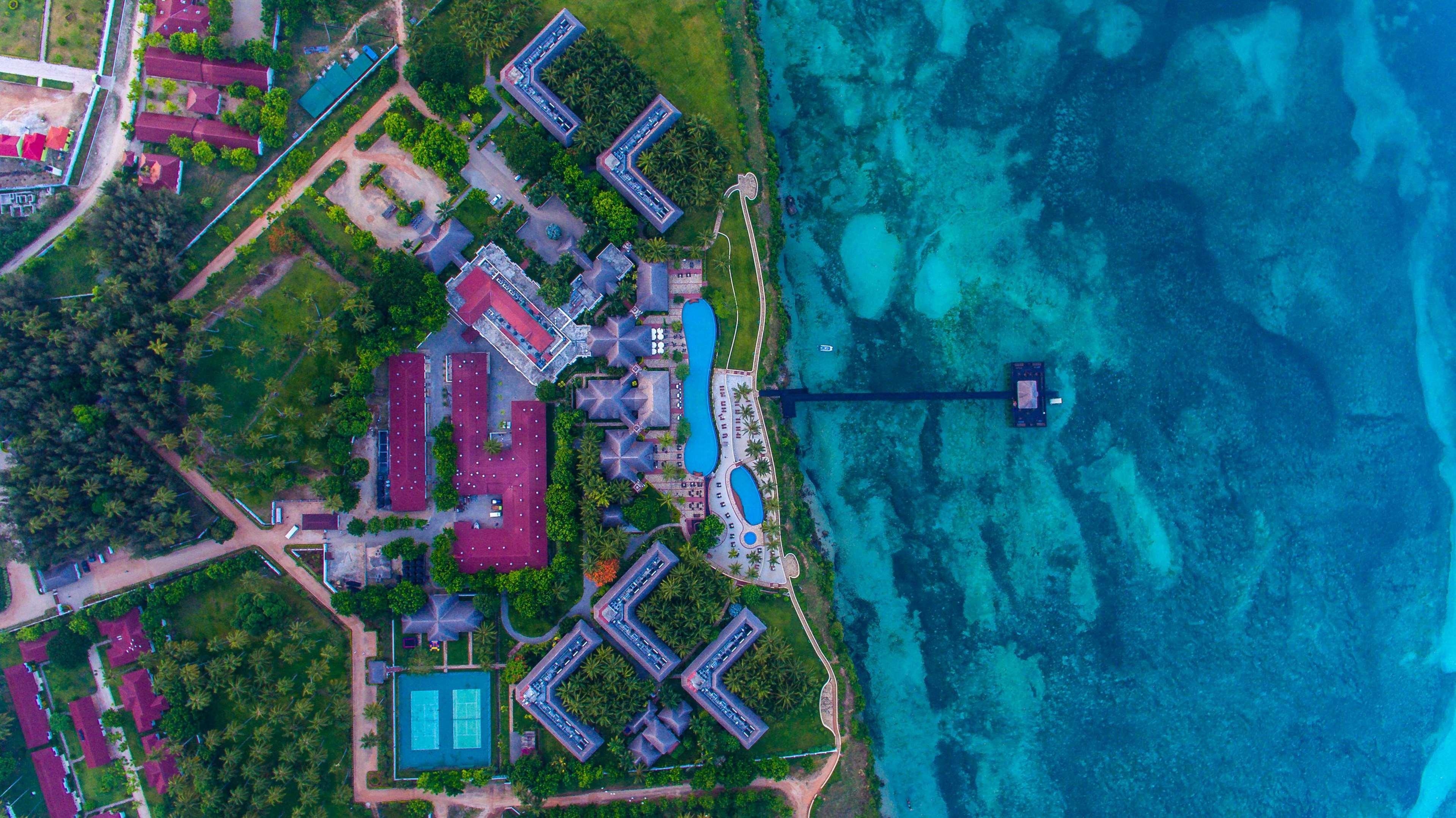 Sea Cliff Resort & Spa Zanzibar Bagian luar foto