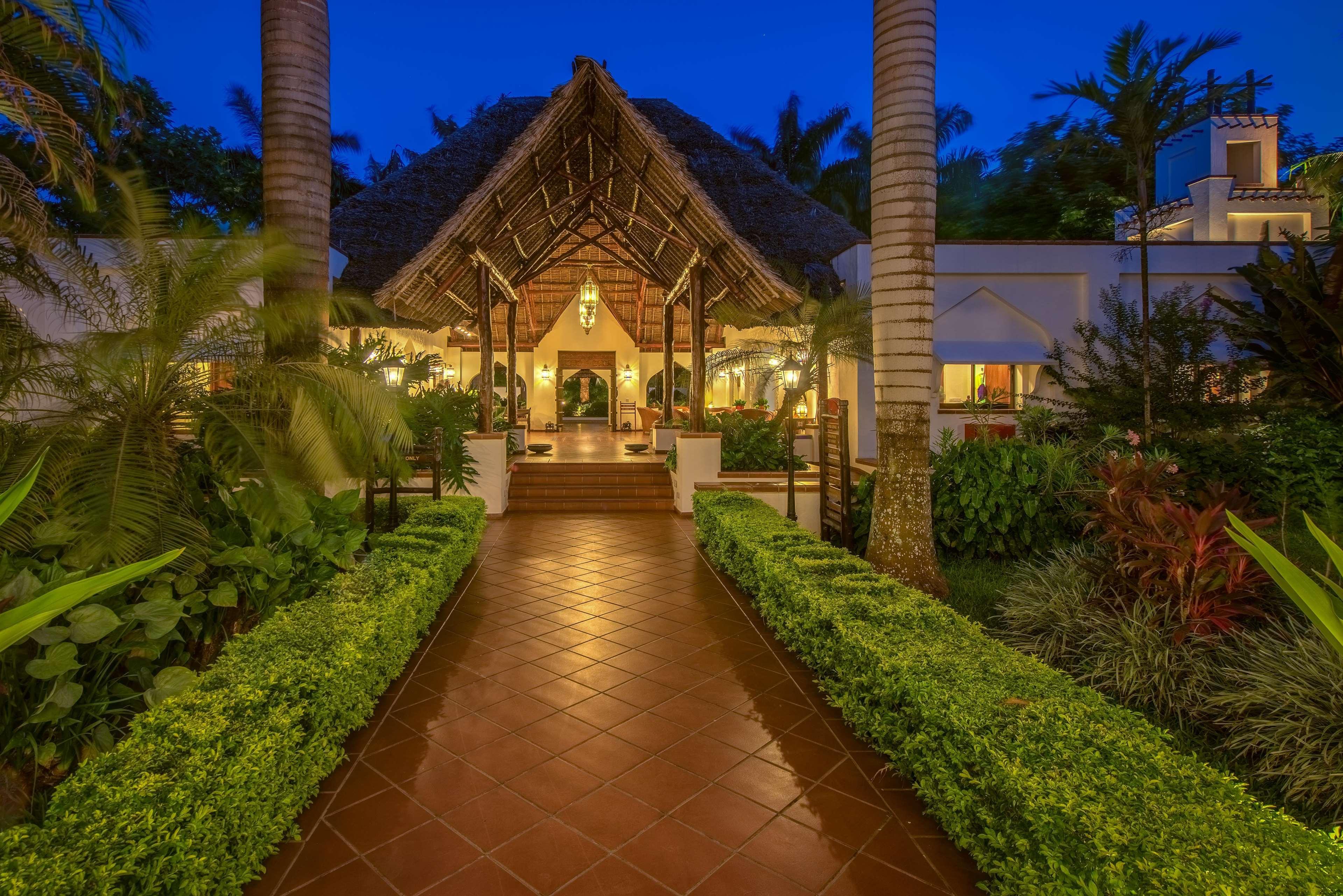 Sea Cliff Resort & Spa Zanzibar Bagian luar foto