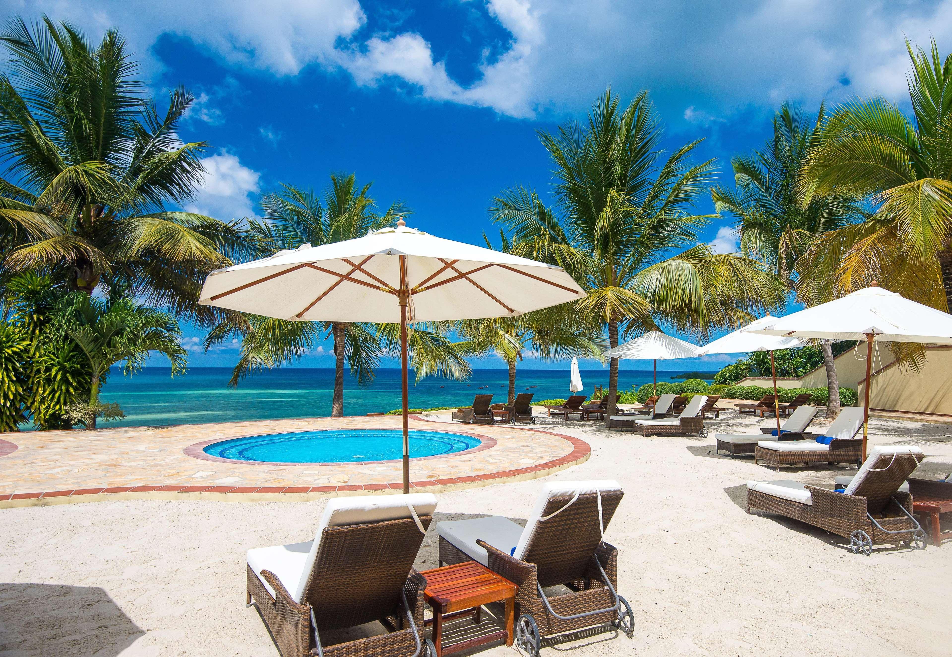 Sea Cliff Resort & Spa Zanzibar Bagian luar foto