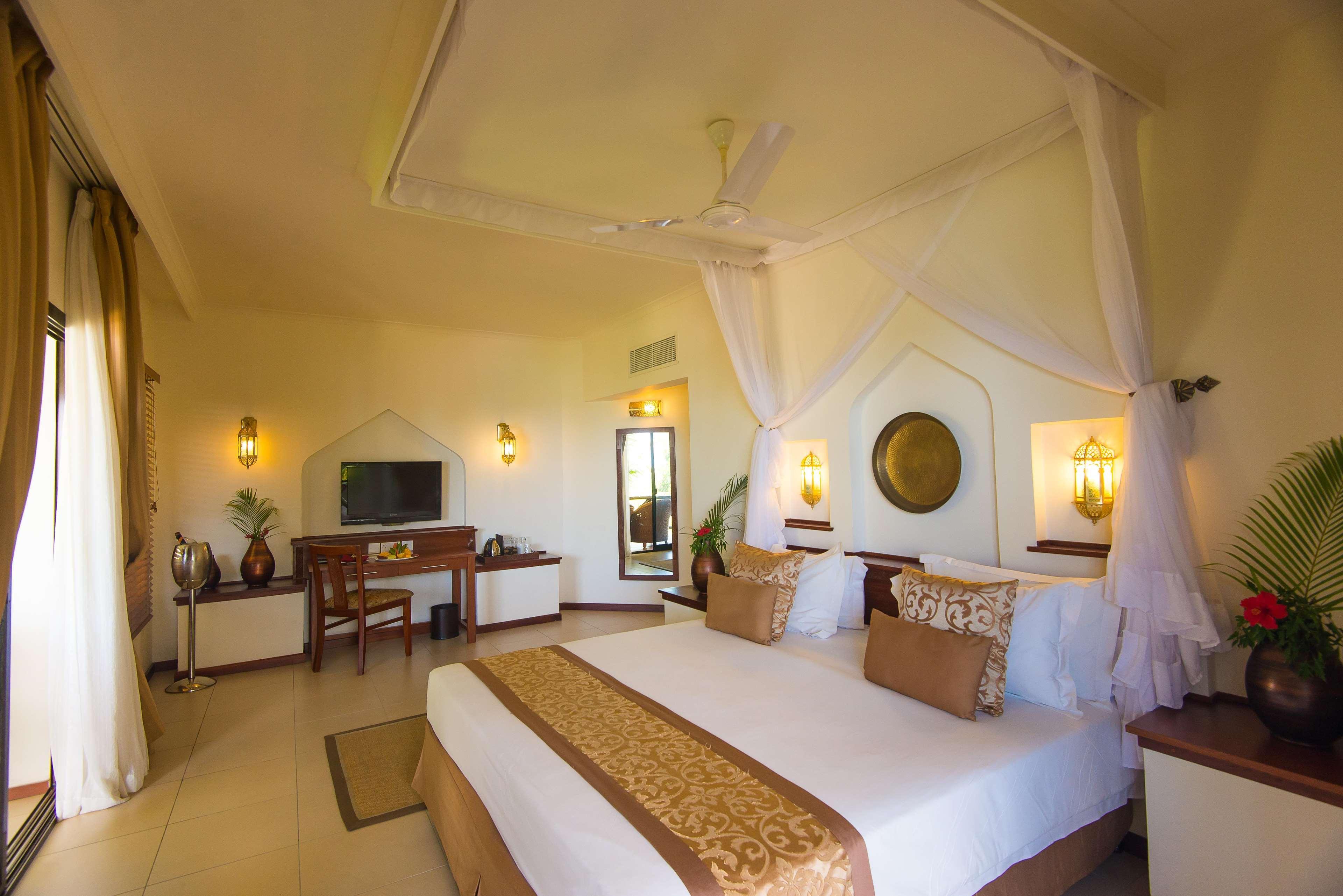 Sea Cliff Resort & Spa Zanzibar Bagian luar foto