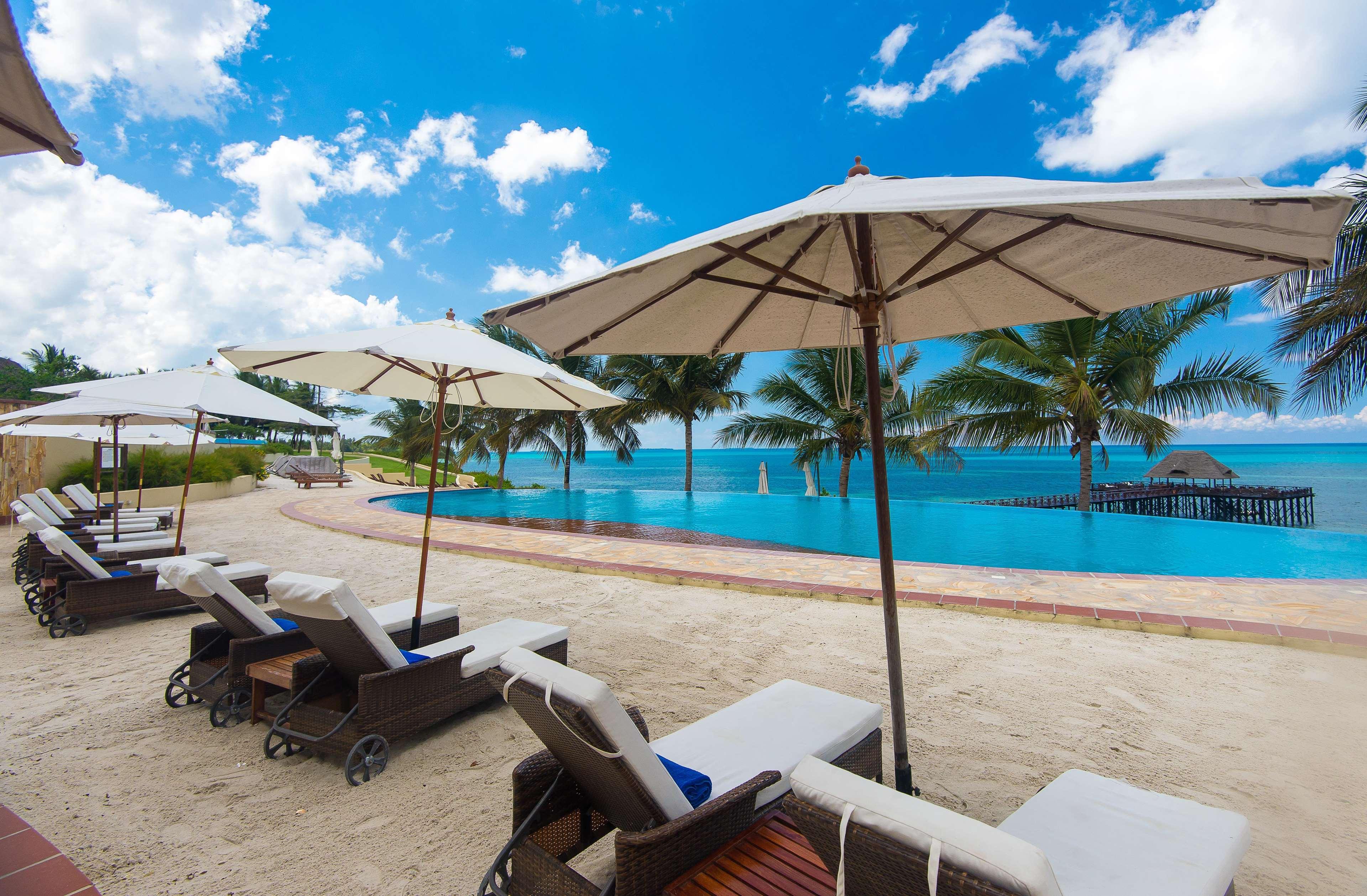 Sea Cliff Resort & Spa Zanzibar Bagian luar foto