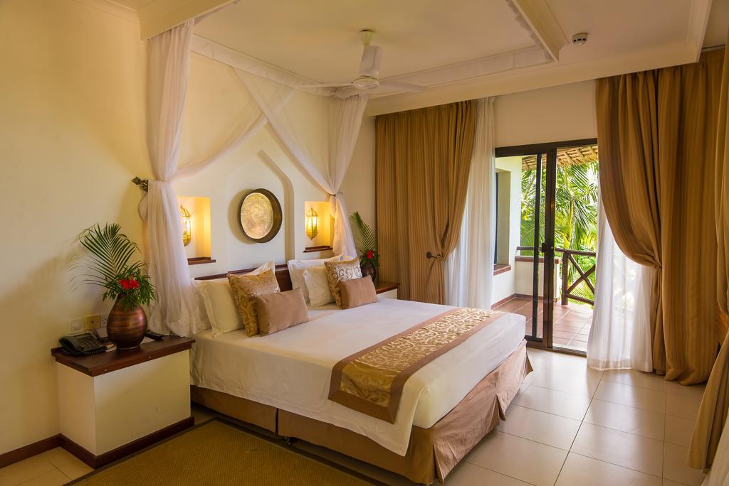 Sea Cliff Resort & Spa Zanzibar Bagian luar foto